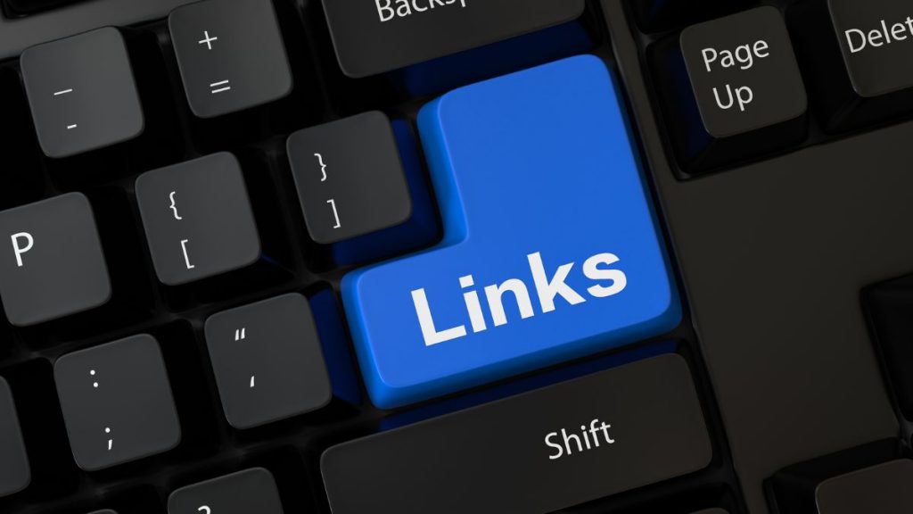 Internal and external links are a great way to optimize your blog post