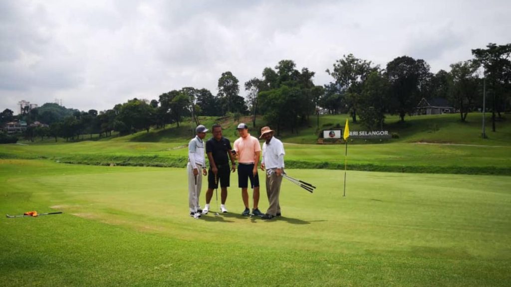 Deemples helps golfers find other players to play with